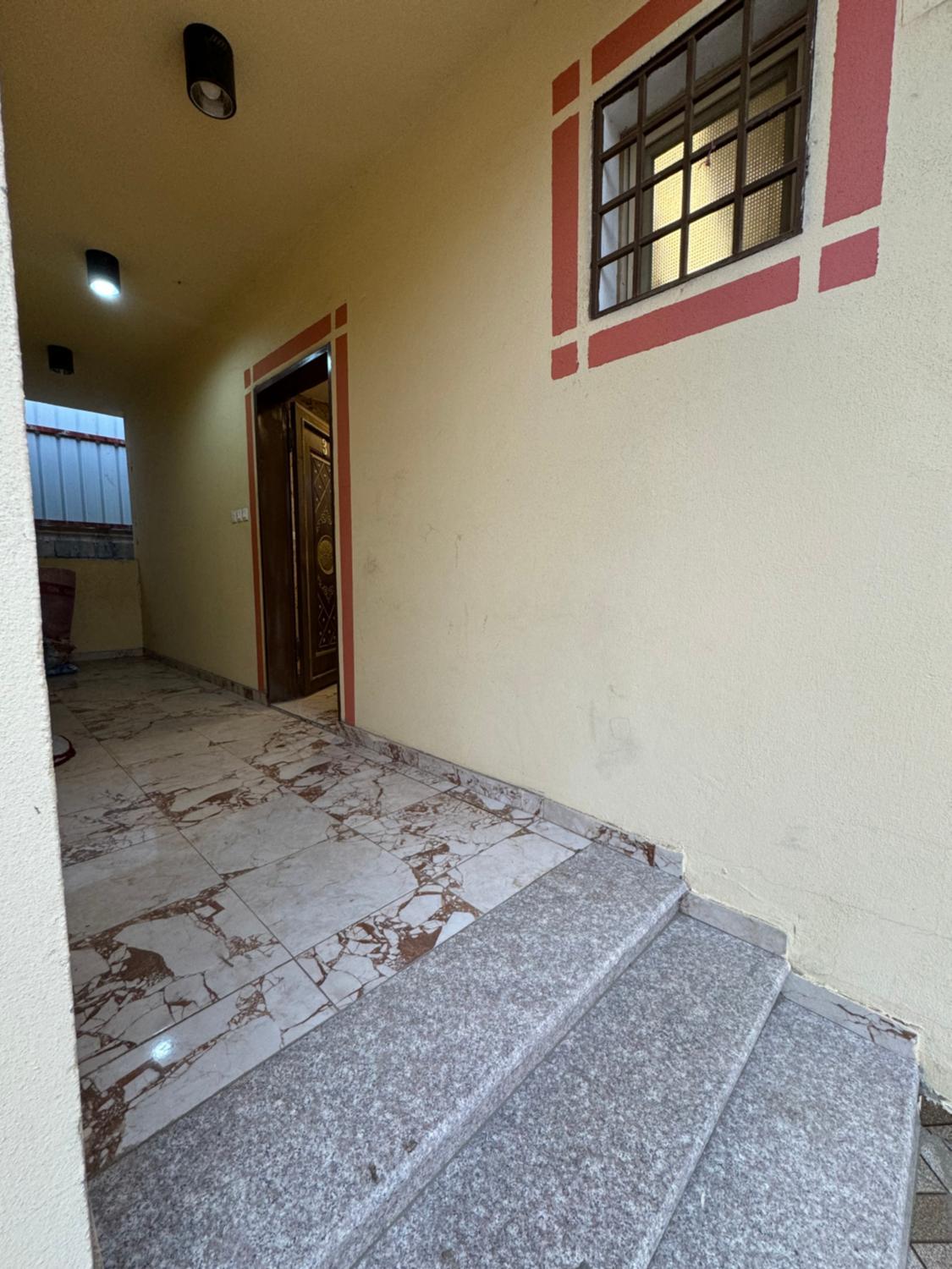 Facilities 4, وحدات رند السكنيه