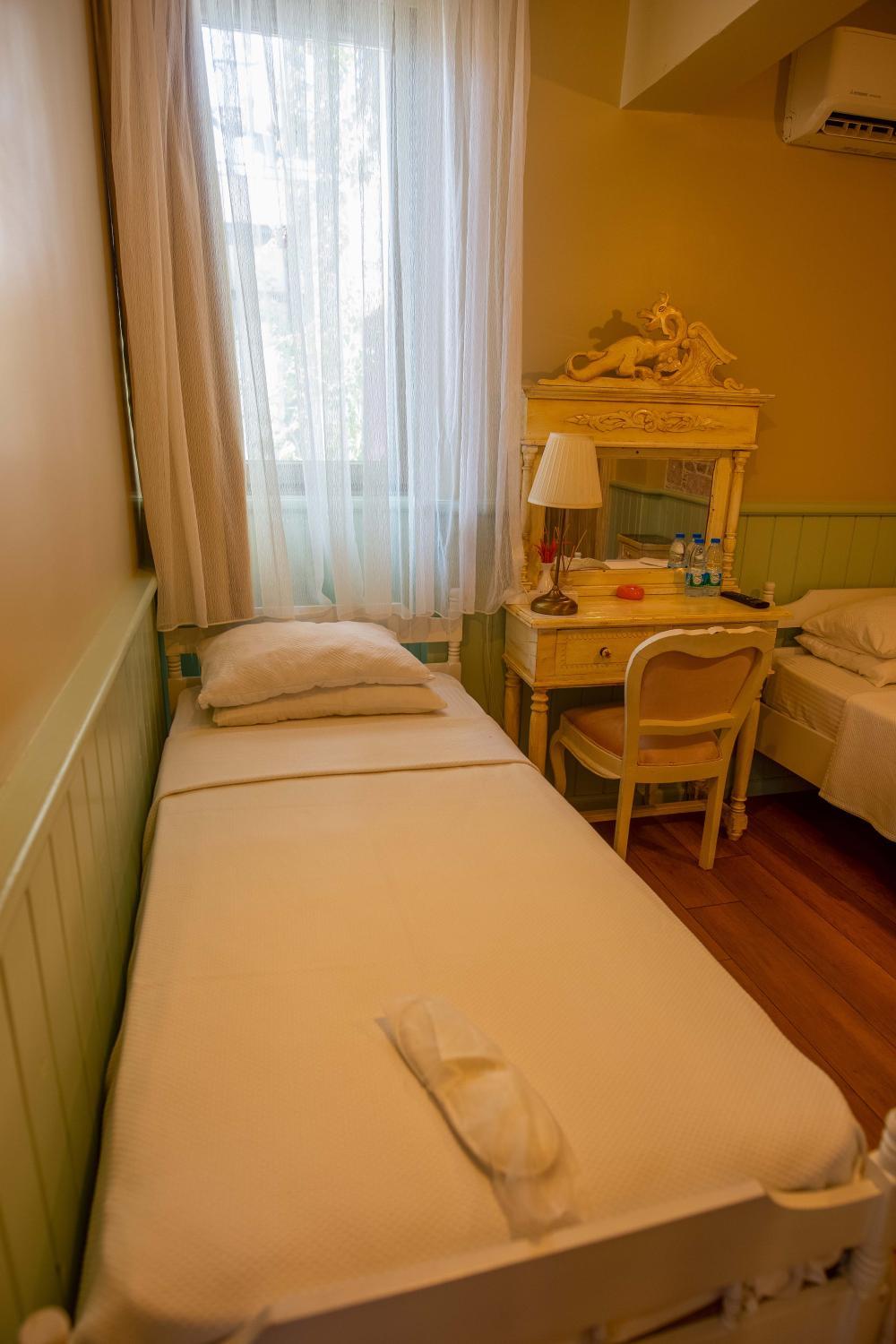 3, cunda mor limon otel, Ayvalık