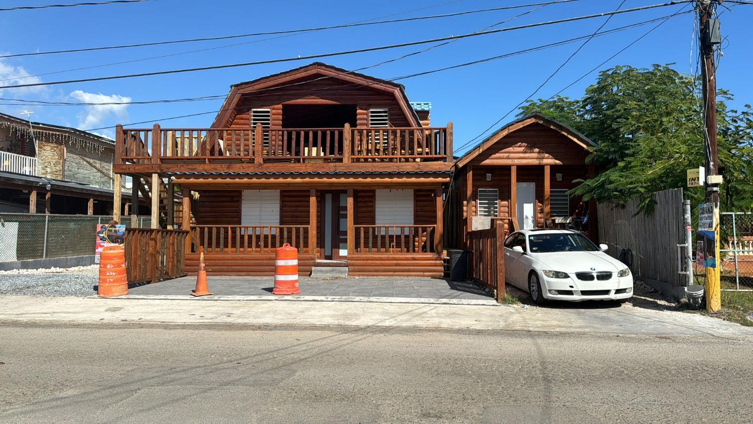 3, Willis Beach House