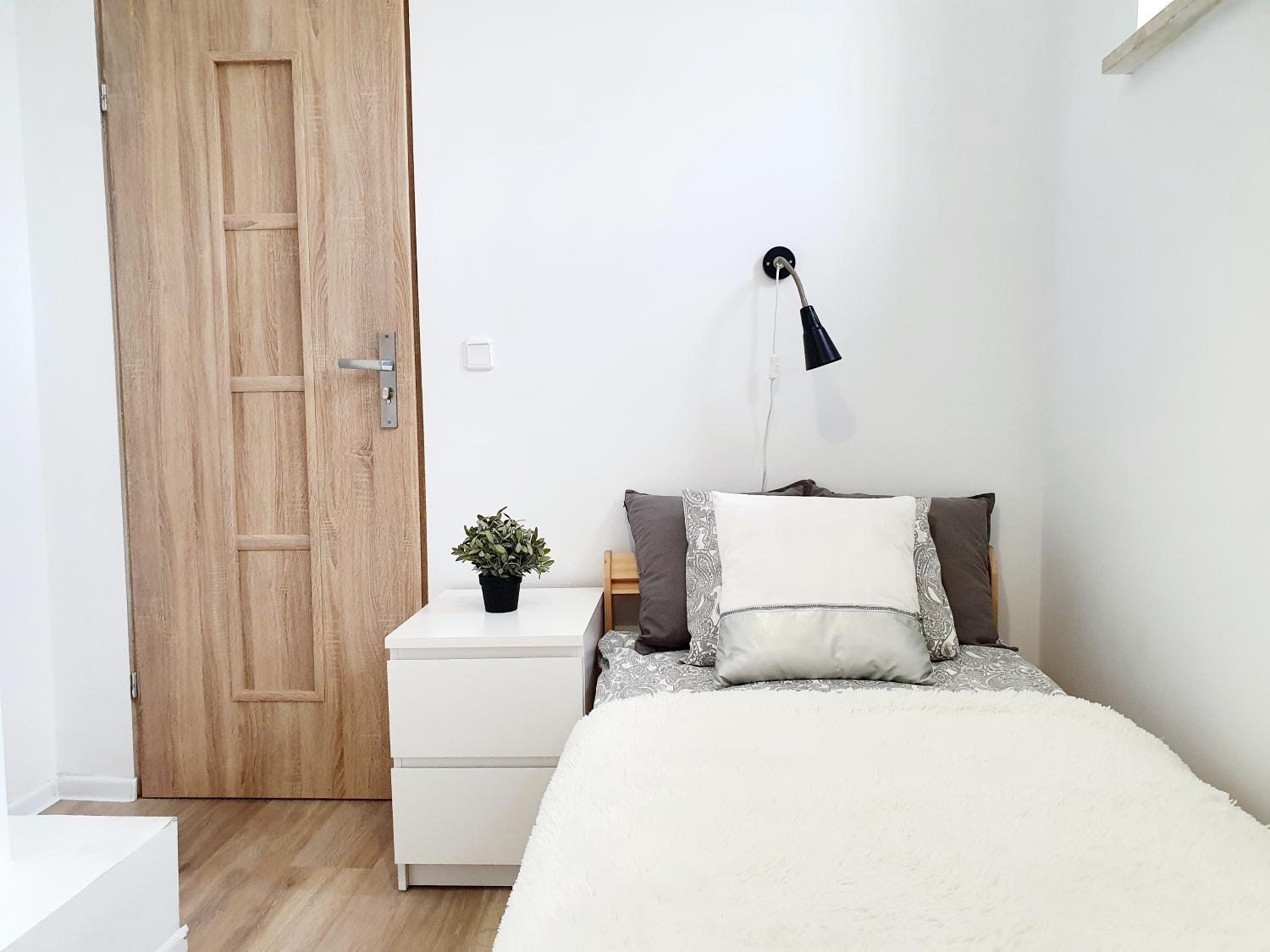 3, Pokoje w centrum Gdyni, Gdynia