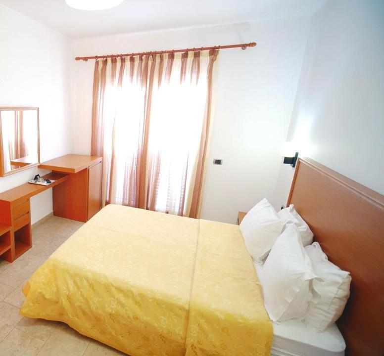 5, Hotel Grecce, Vlorës