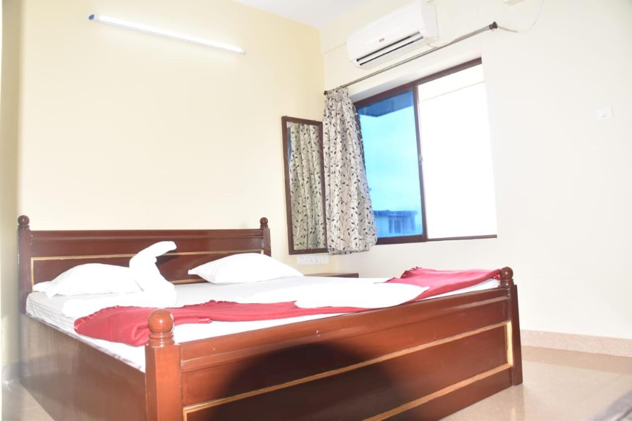 2, Hotel omm place-puri- bike tour free, Puri