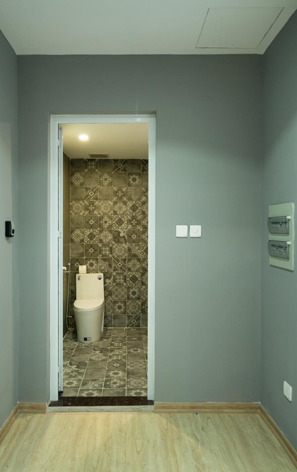 Bathroom 5, S Home, Đống Đa