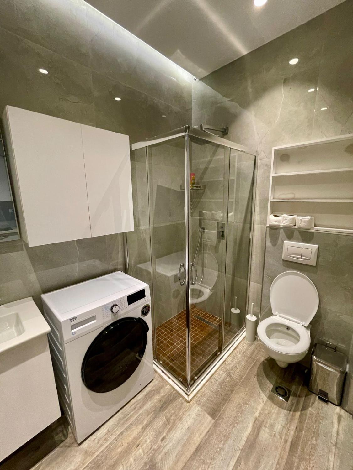 Bathroom 3, Premium City Studio & Suite, Tiranës