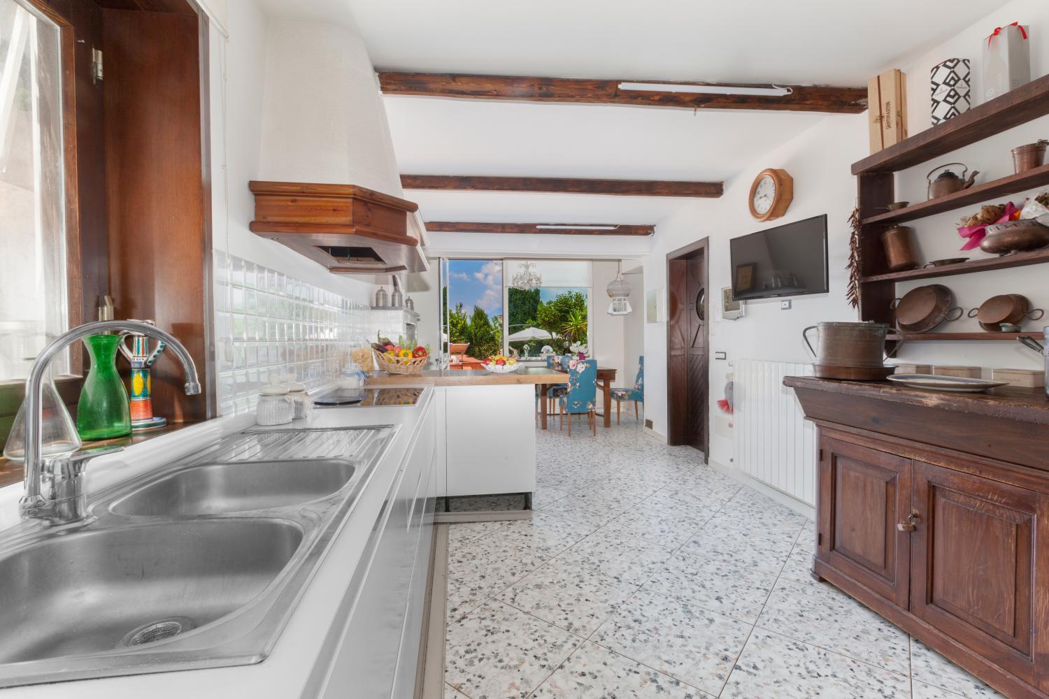 2, Villa Amore seaview pool garden & SPA, Napoli