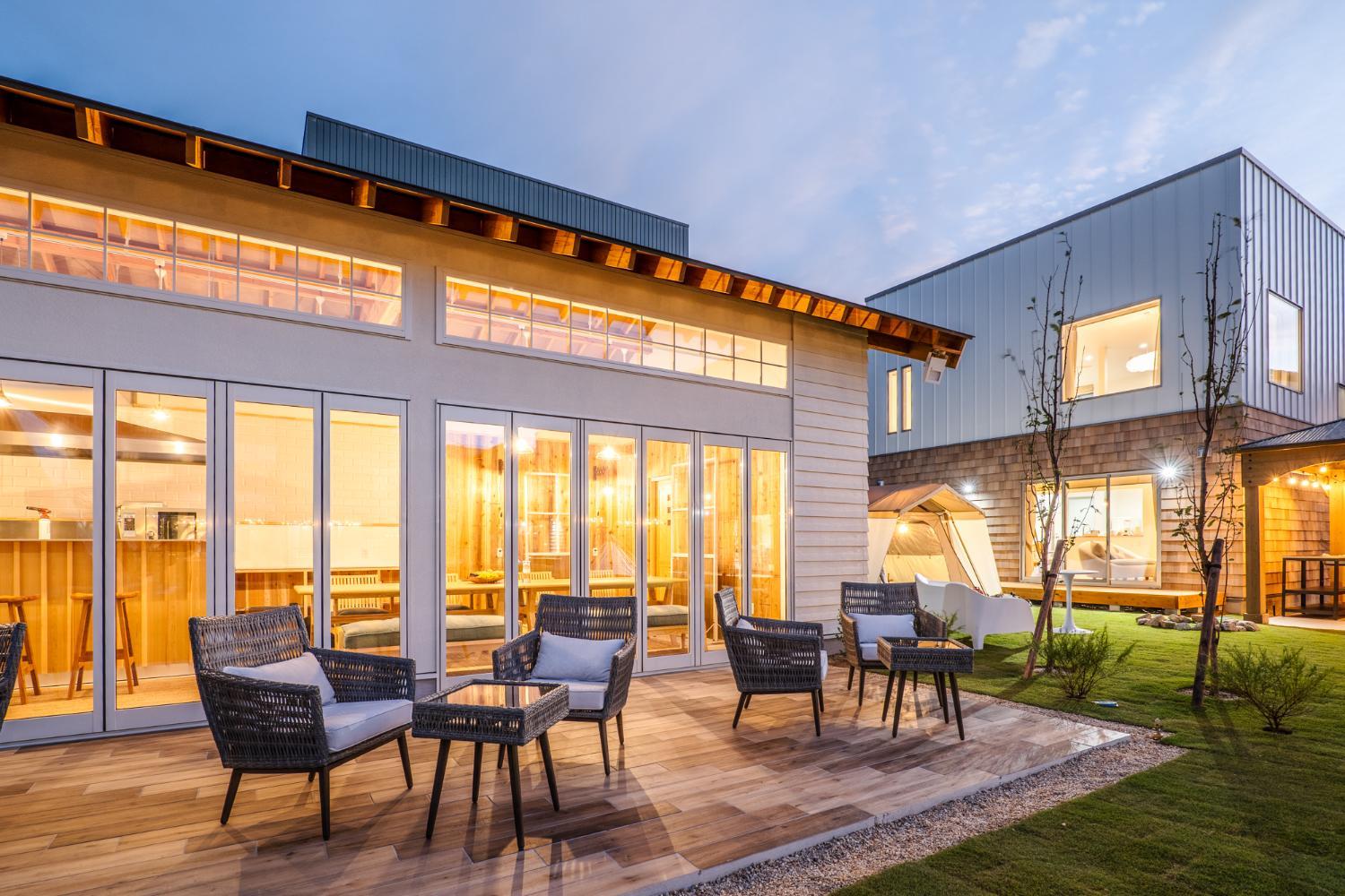 4, NAGAHAMA lifestyle glamping hotel, Nagahama