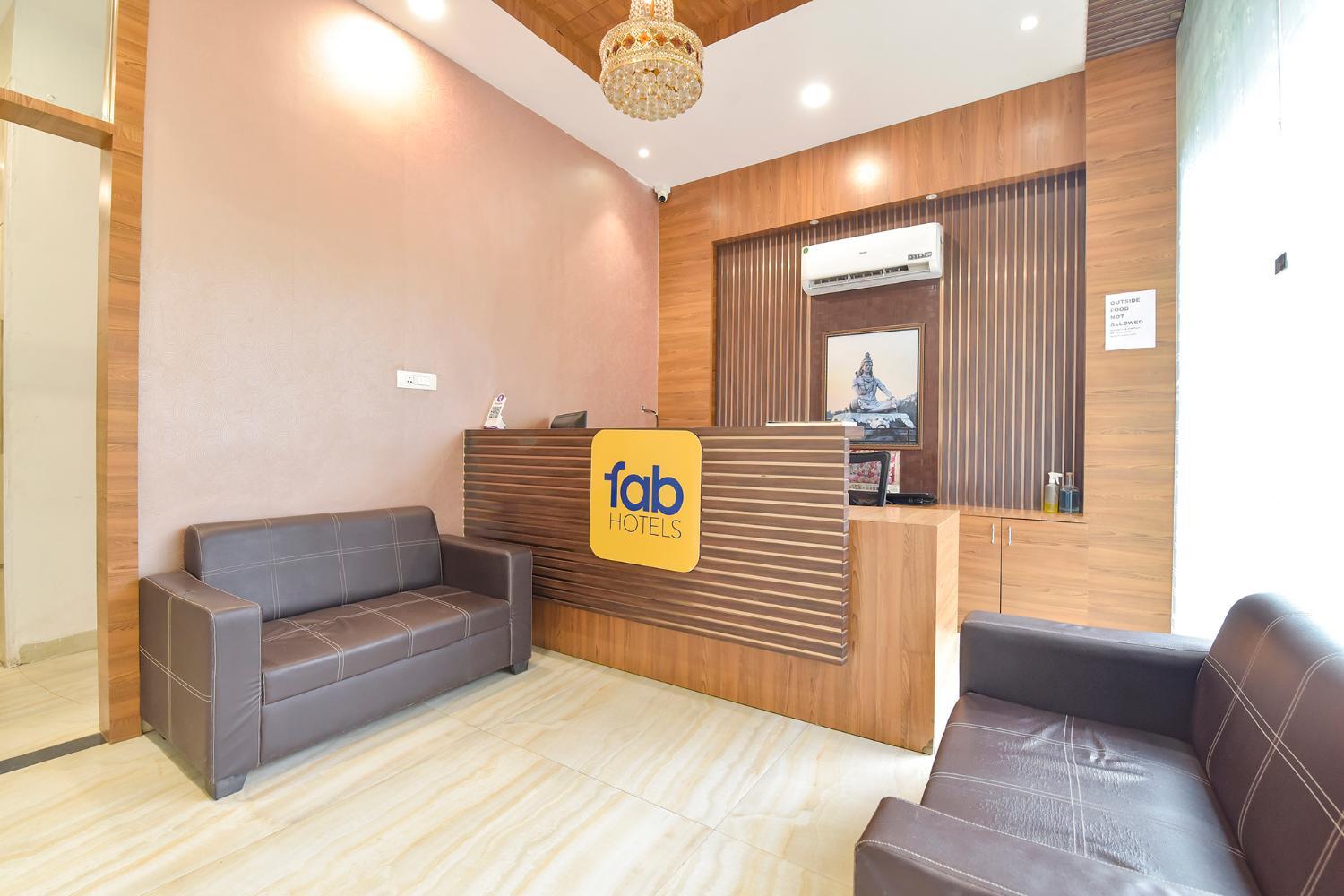 Lobby 2, FabHotel Will B Fine, Indore