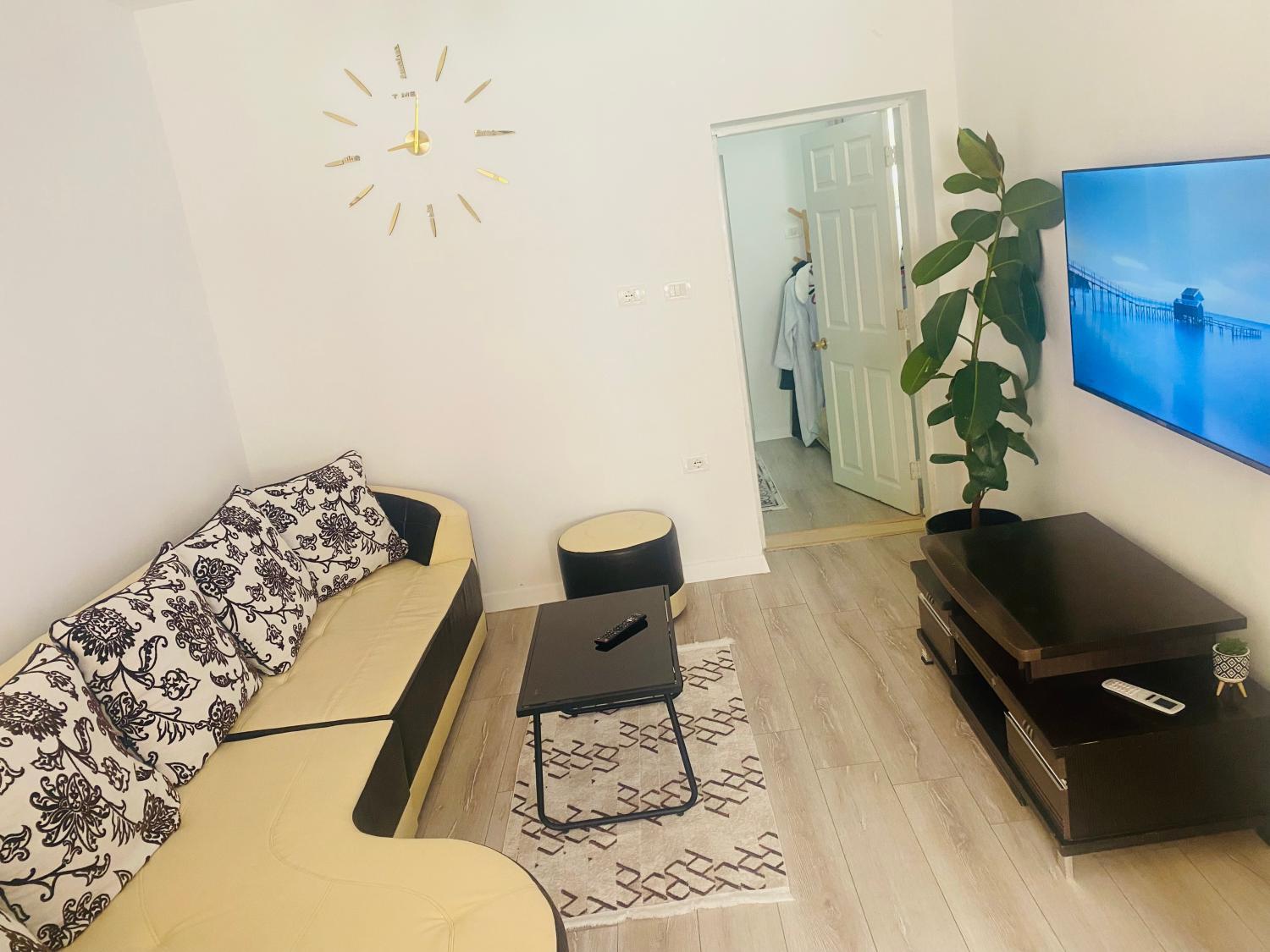 4, APIS Romeo Ap private garden, Korçës
