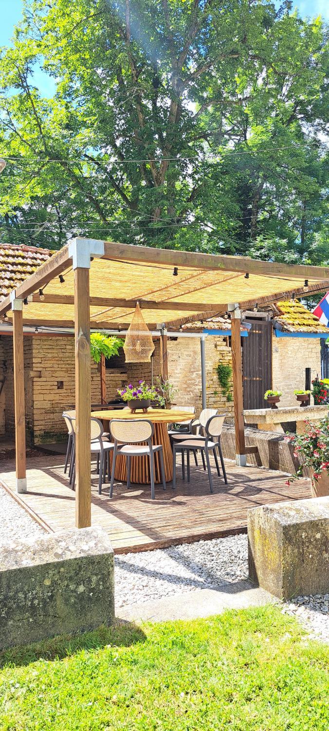 Garden 4, Chez MoBi, Aube