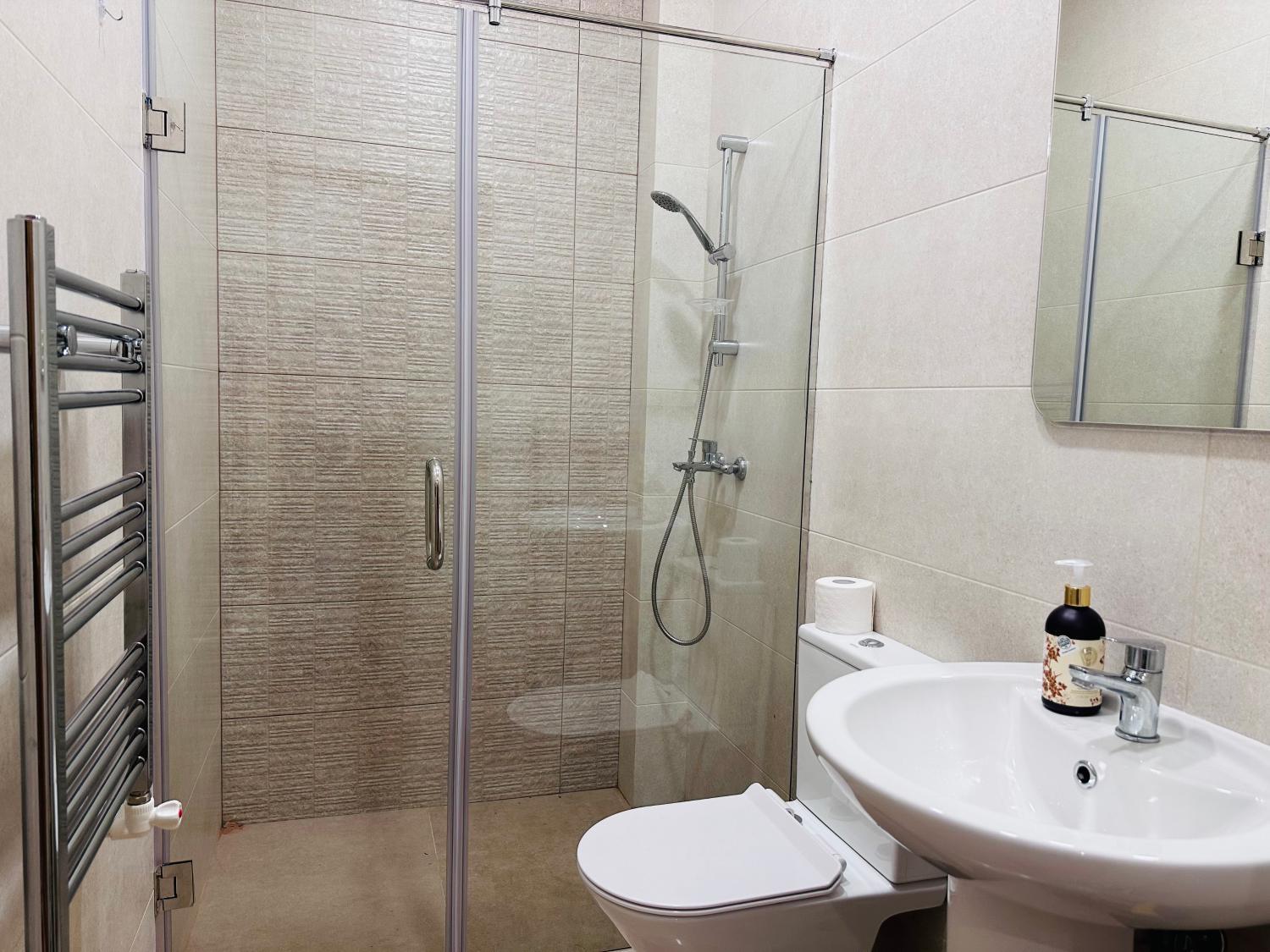 Bathroom, Canyon View Dsegh