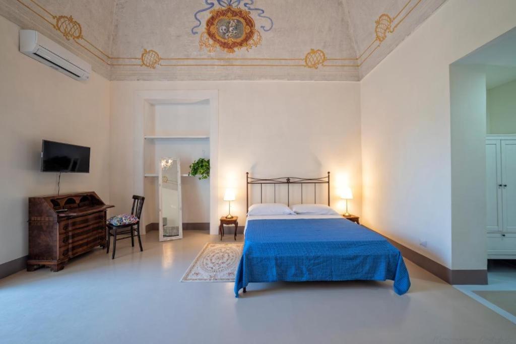 5, Casa Elsa, Napoli