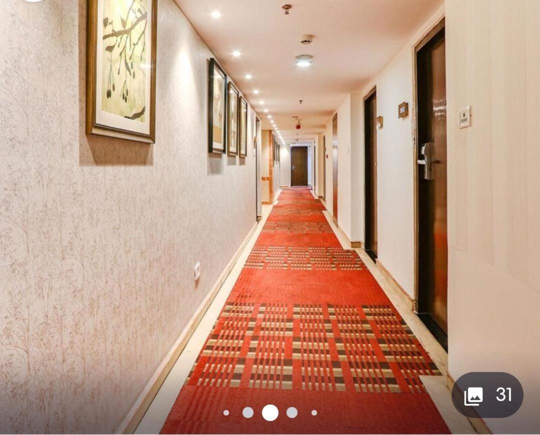4, Blossoms Room Hotel Gateway - Lakdikapul- Free lunch or Dinner, Hyderabad