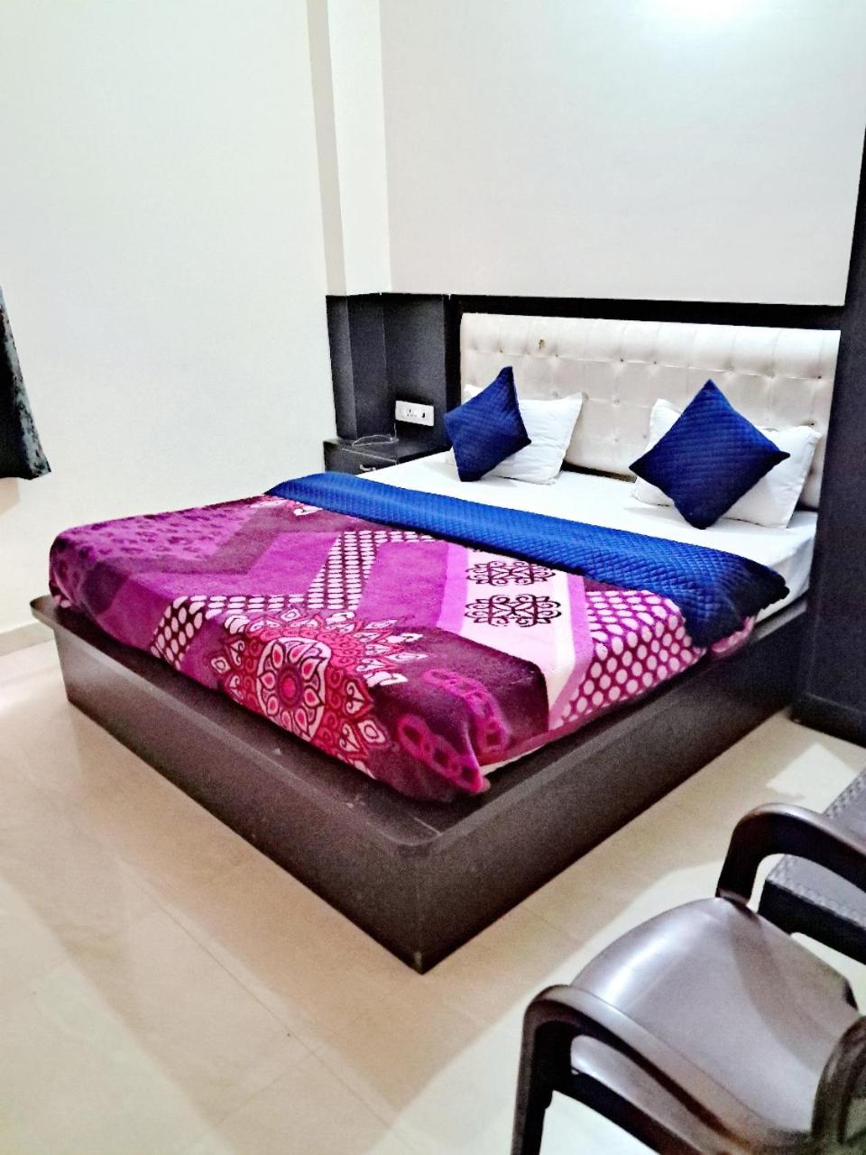 5, Hotel shri hari ganga, Dehradun
