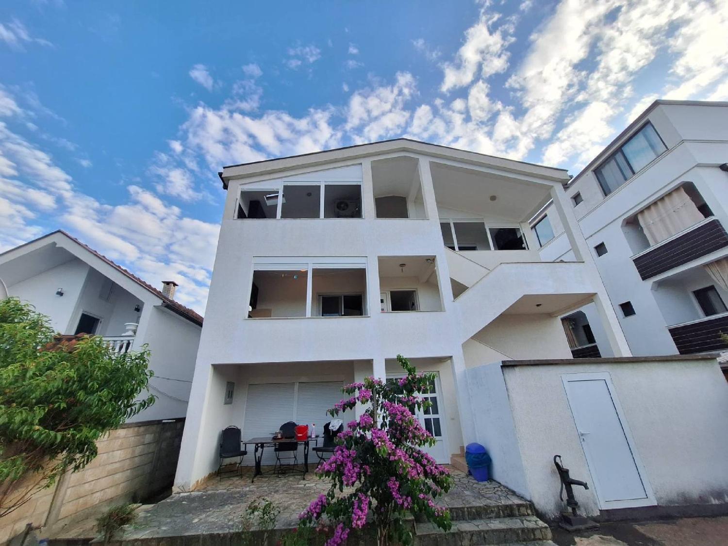 Exterior view 4, Aldina Apartments