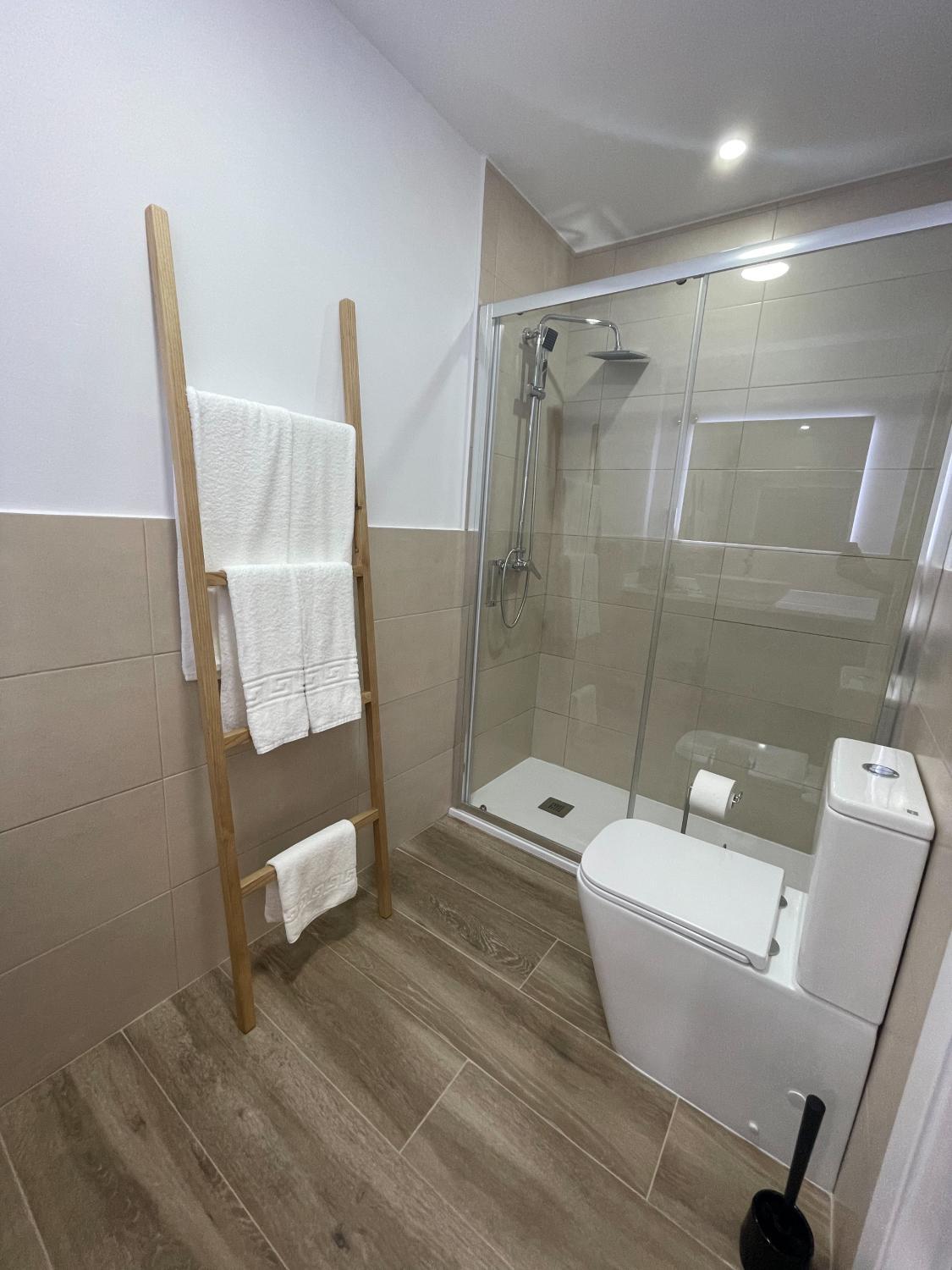 Bathroom 3, Casa de Casiano, A Coruña