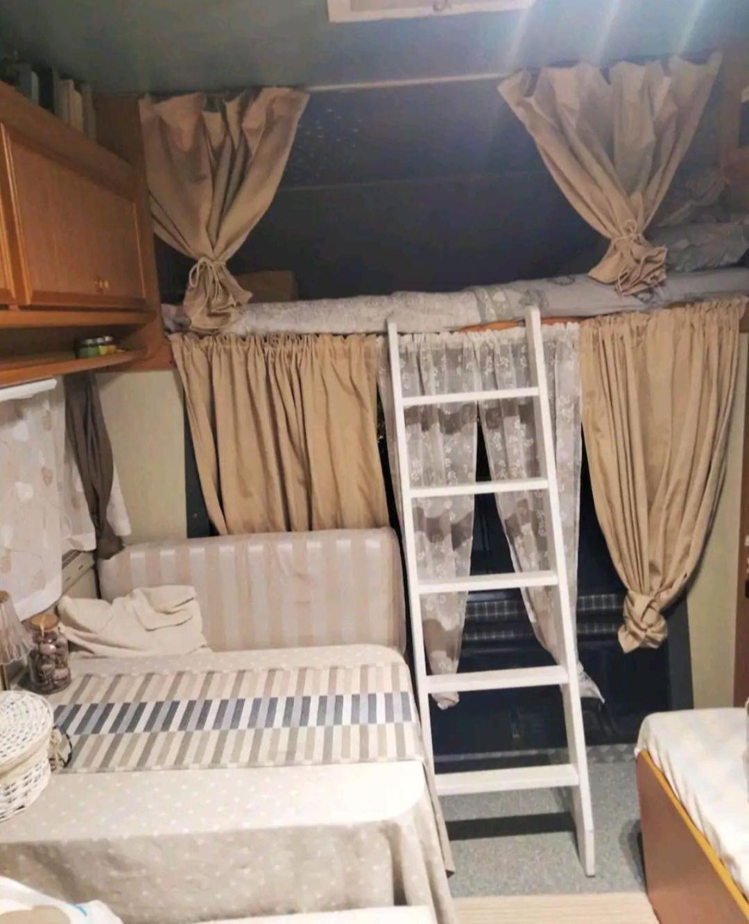 5, Camper love, Florence