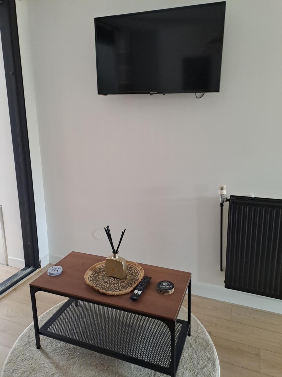 Facilities 2, Com'in Studio Sauna, Hainaut