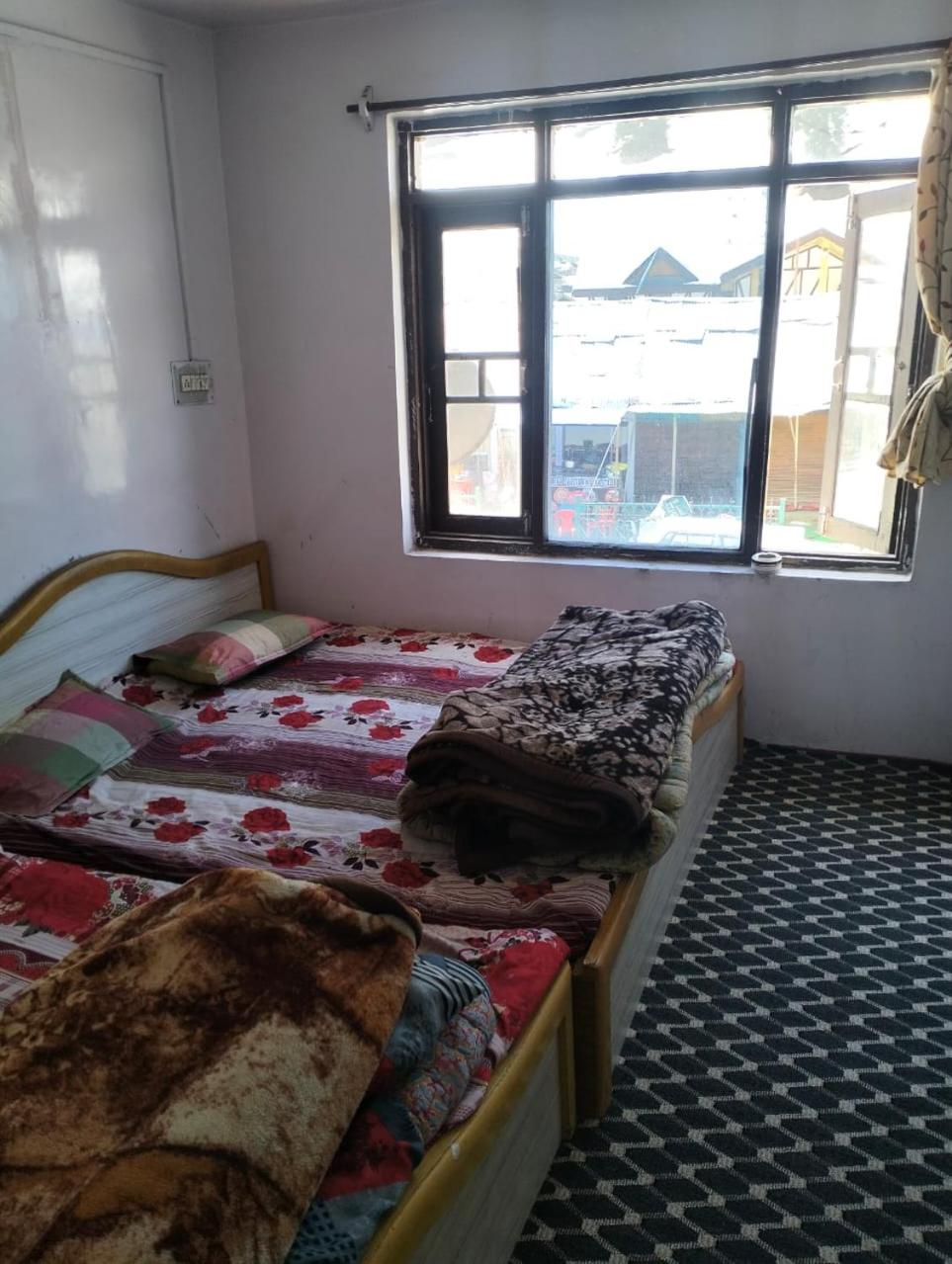 4, New Green Town Hotel, Ganderbal