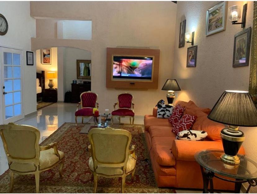 2, Le Recul Hotel, les Cayes