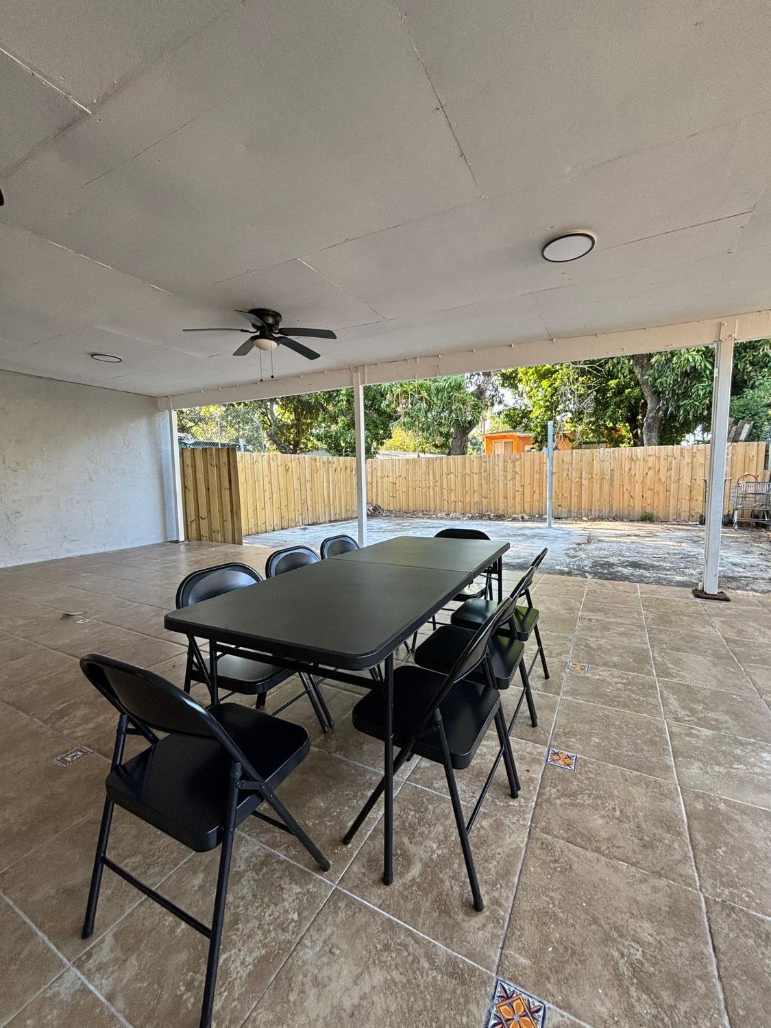 Exterior view, Praga's House, Miami-Dade