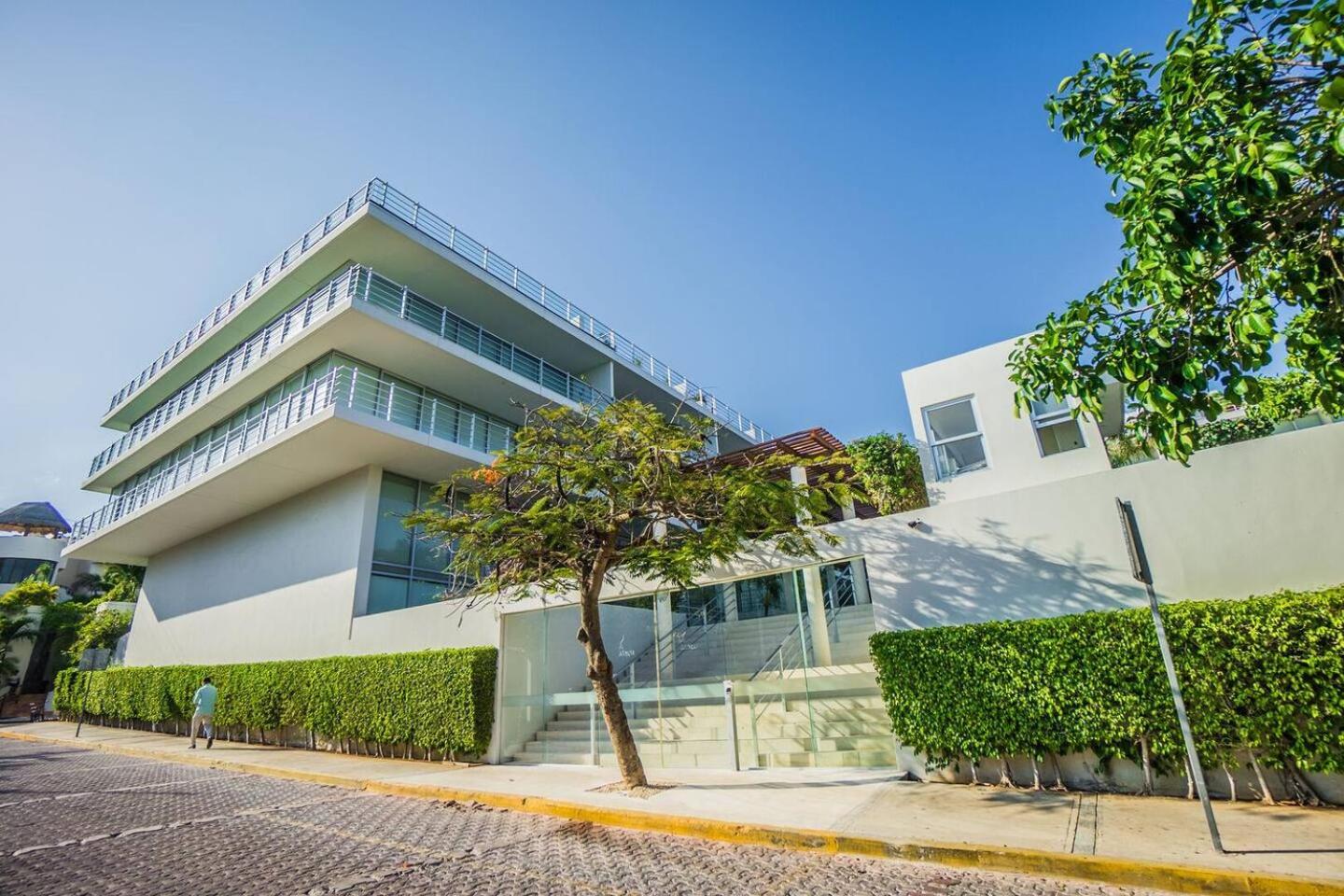 3, Magia Apartments, Resort-Style, Prime location with Ocean Views!, Cozumel