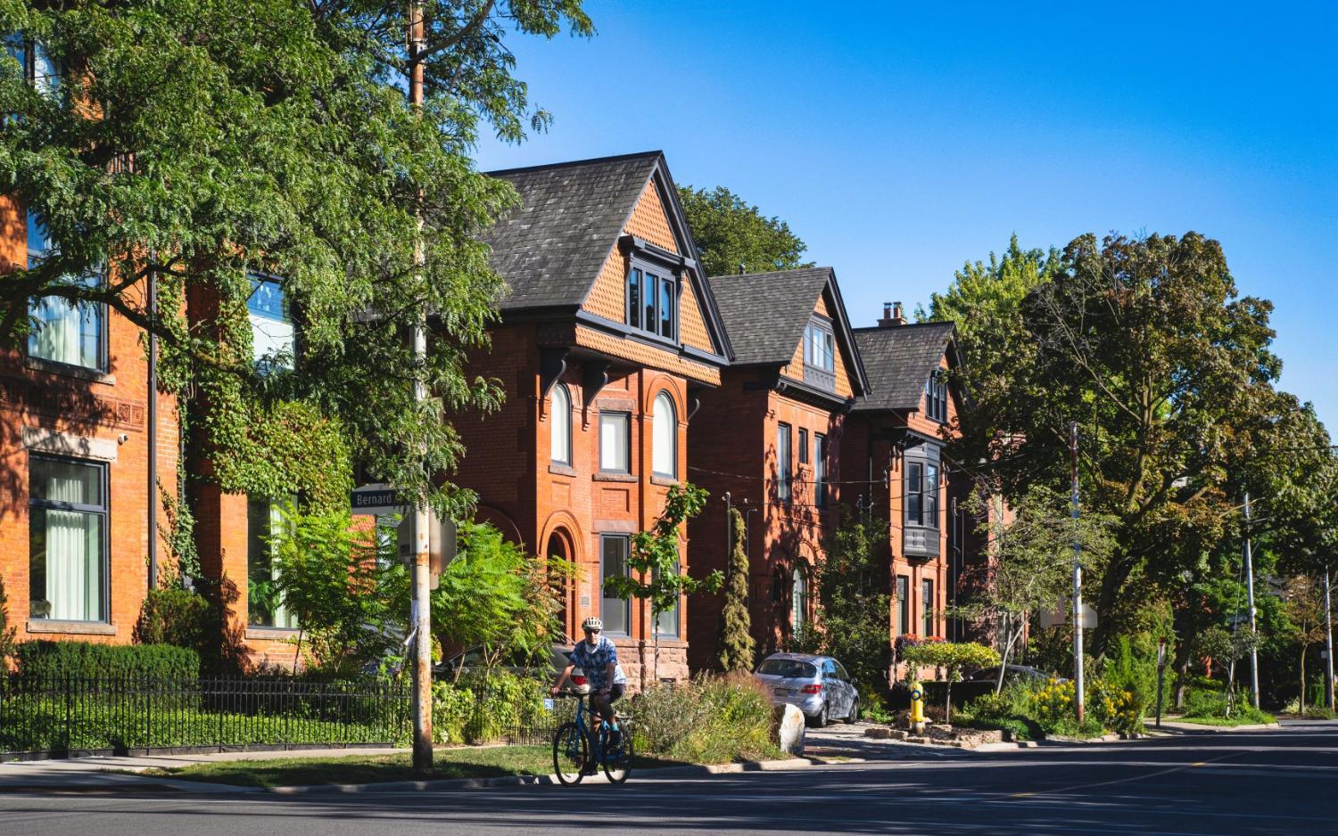 2, Captain House, Toronto