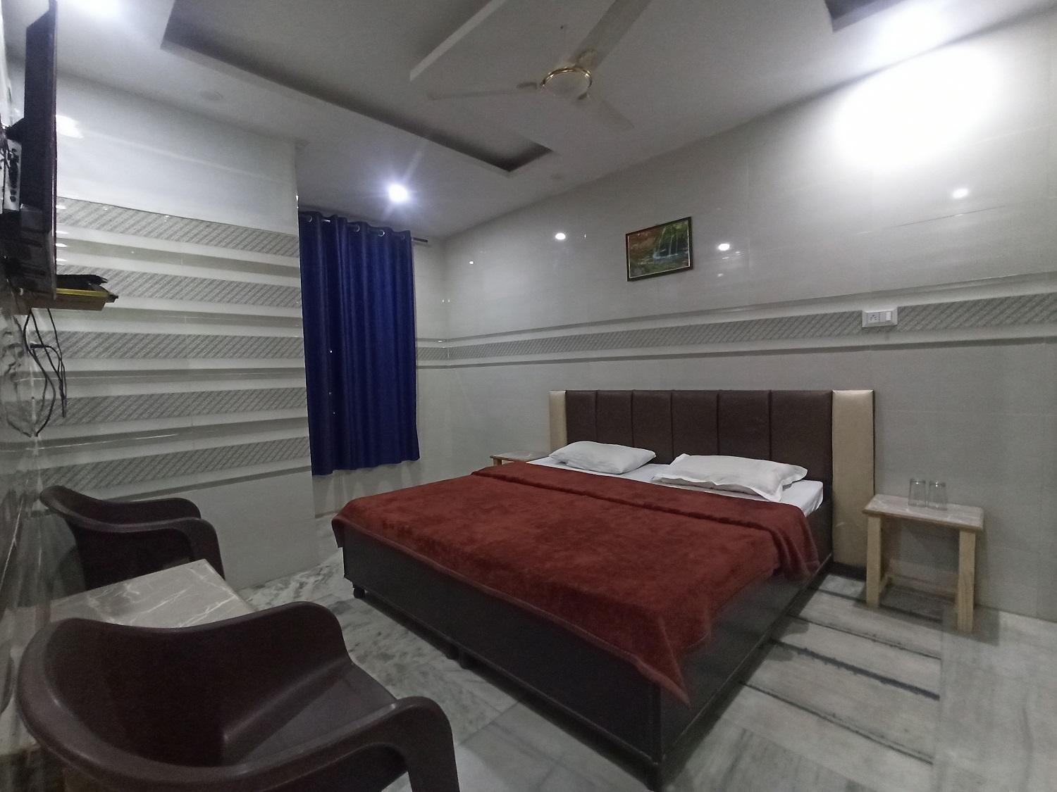Guestroom, Hotel Prabhu Palace Kalka, Solan