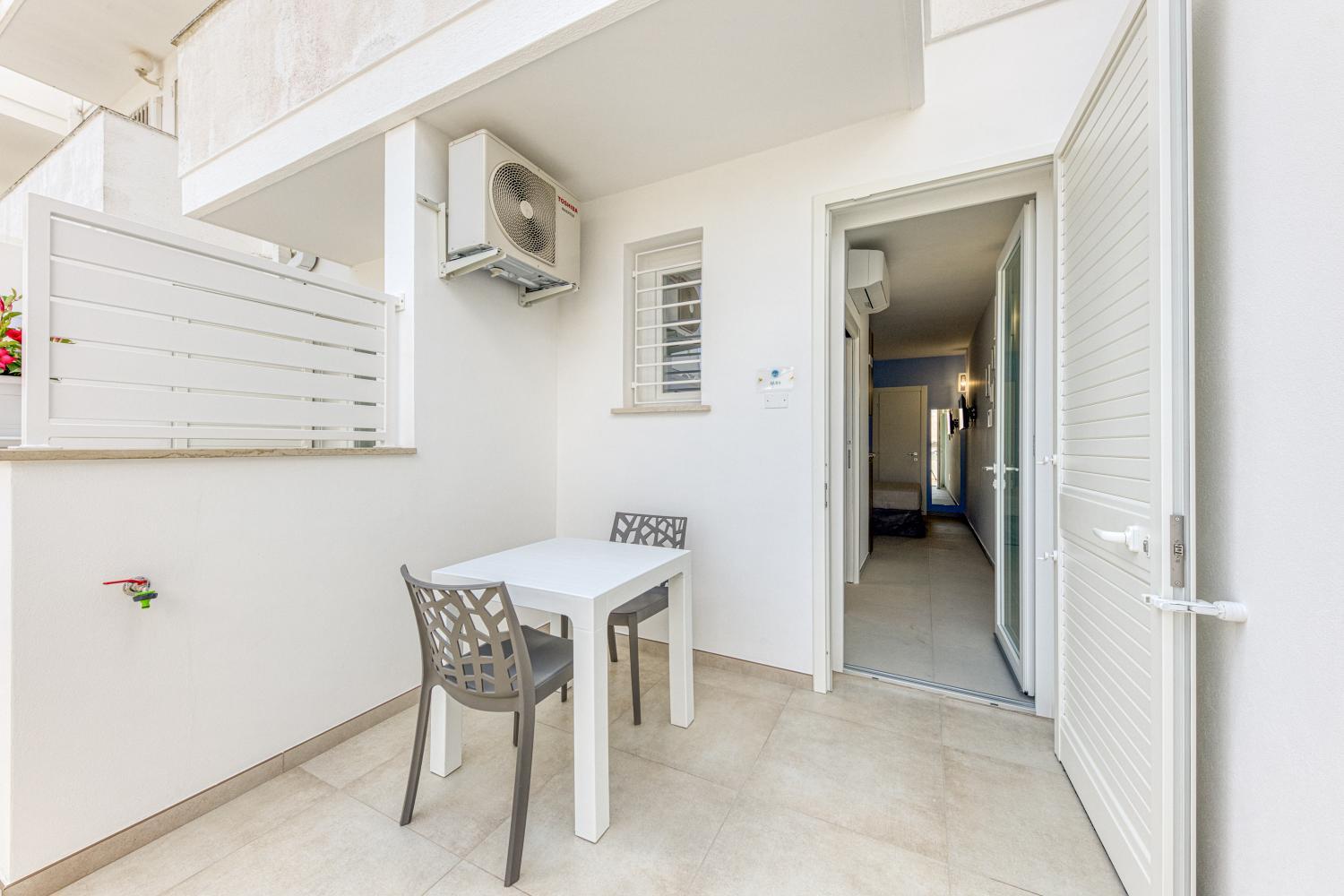 Facilities 4, B&b a 30 m dalla spiaggia e dal mare, Lecce