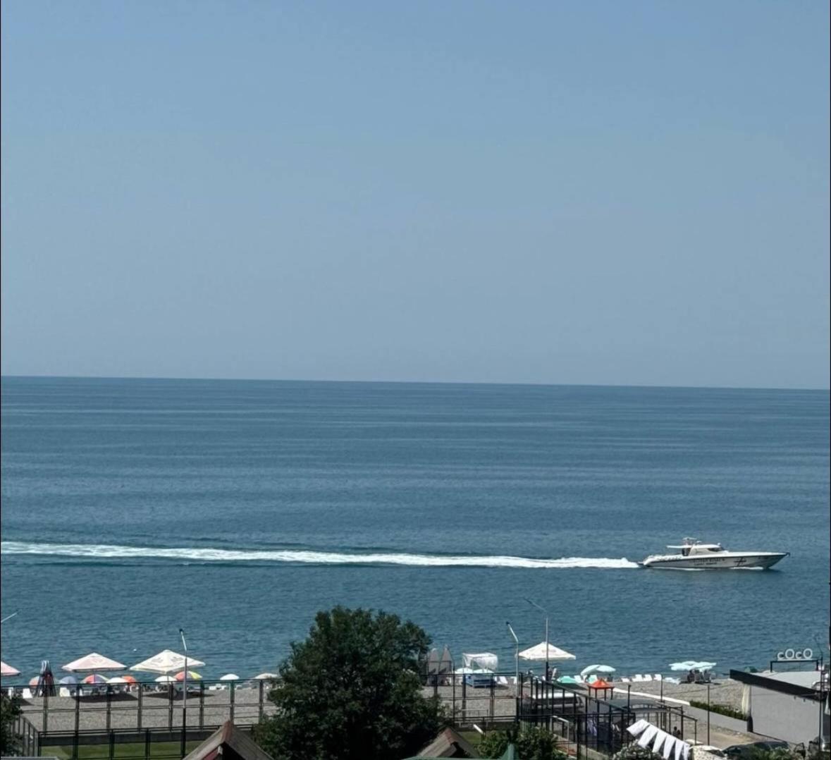 5, Villa Laz See, Batumi