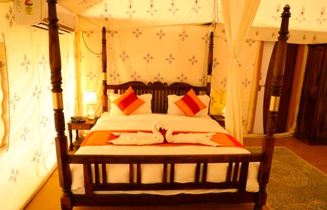 2, Vistara Holiday Inn Desert Camp, Jaisalmer