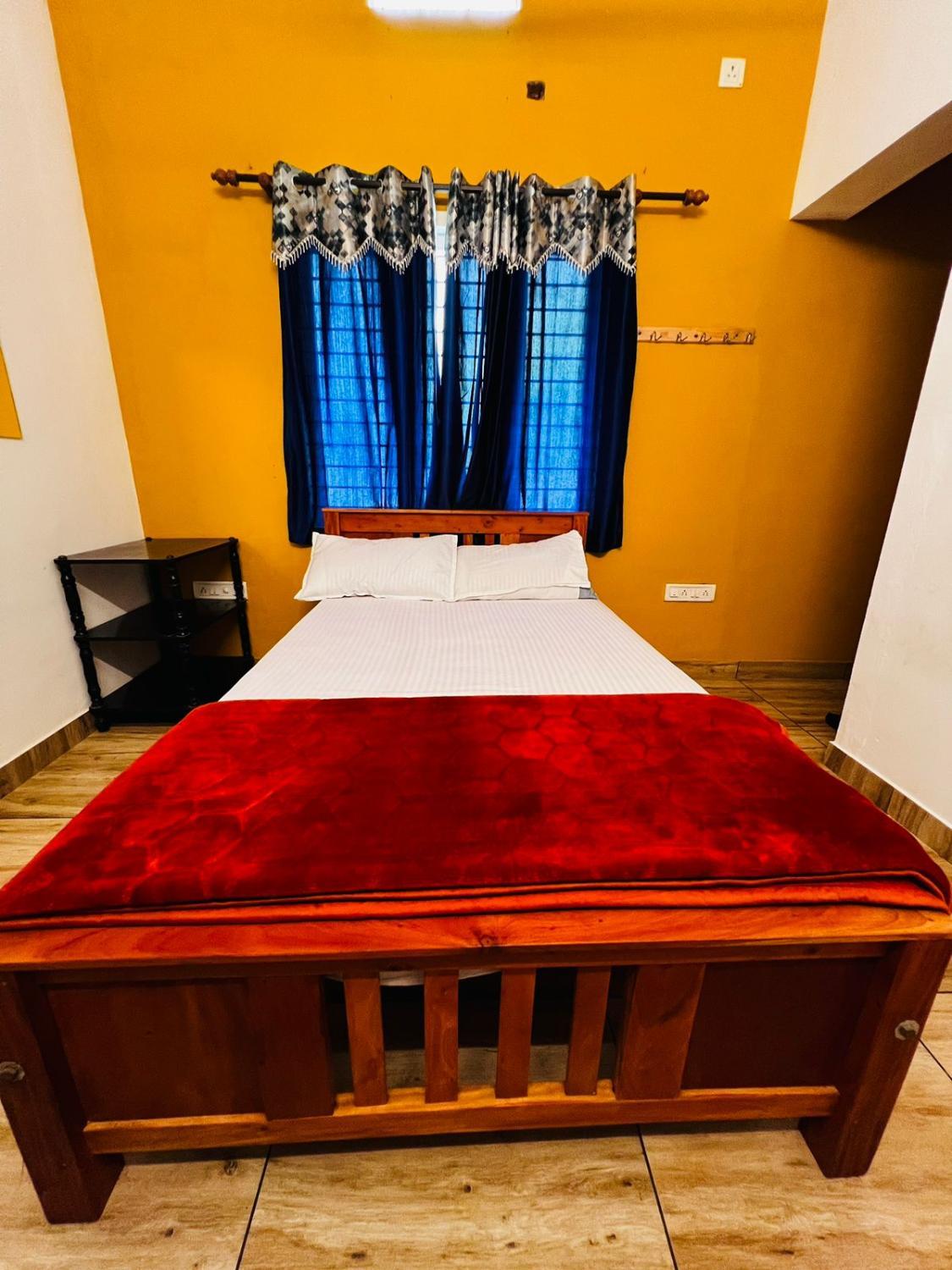 3, Babylon Homestay, Ernakulam