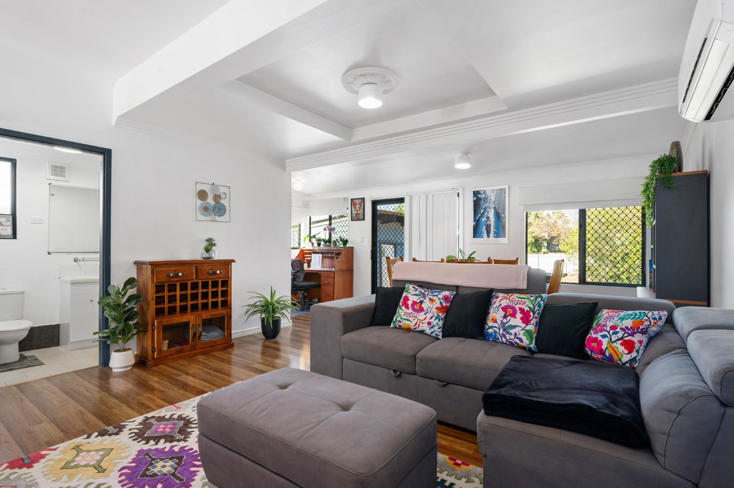Bar/lounge 4, Netflix-Office-10min-Airport-W/D, Kalgoorlie/Boulder