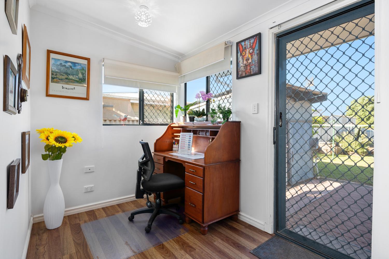 Business center, Netflix-Office-10min-Airport-W/D, Kalgoorlie/Boulder