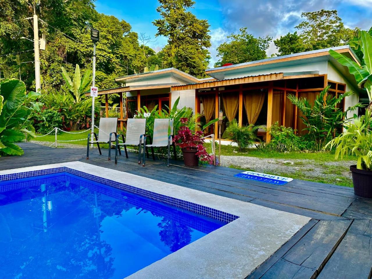 4, Alojamiento Xochitl, Talamanca