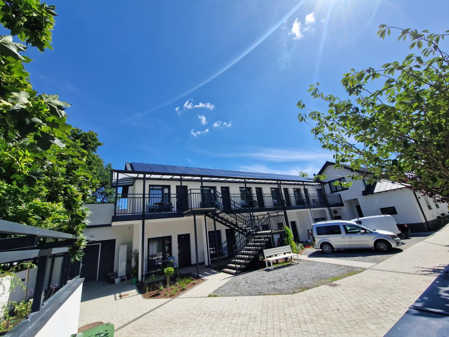 Exterior view 3, Dom goscinny z restauracja - Rejs, Kamień