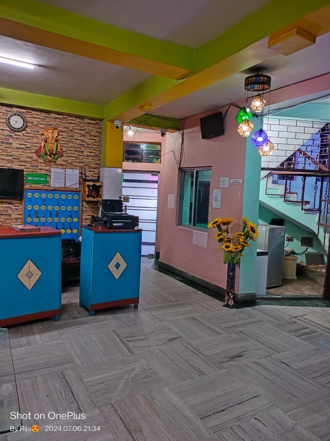 Lobby 4, Hotel Deep, Barddhaman