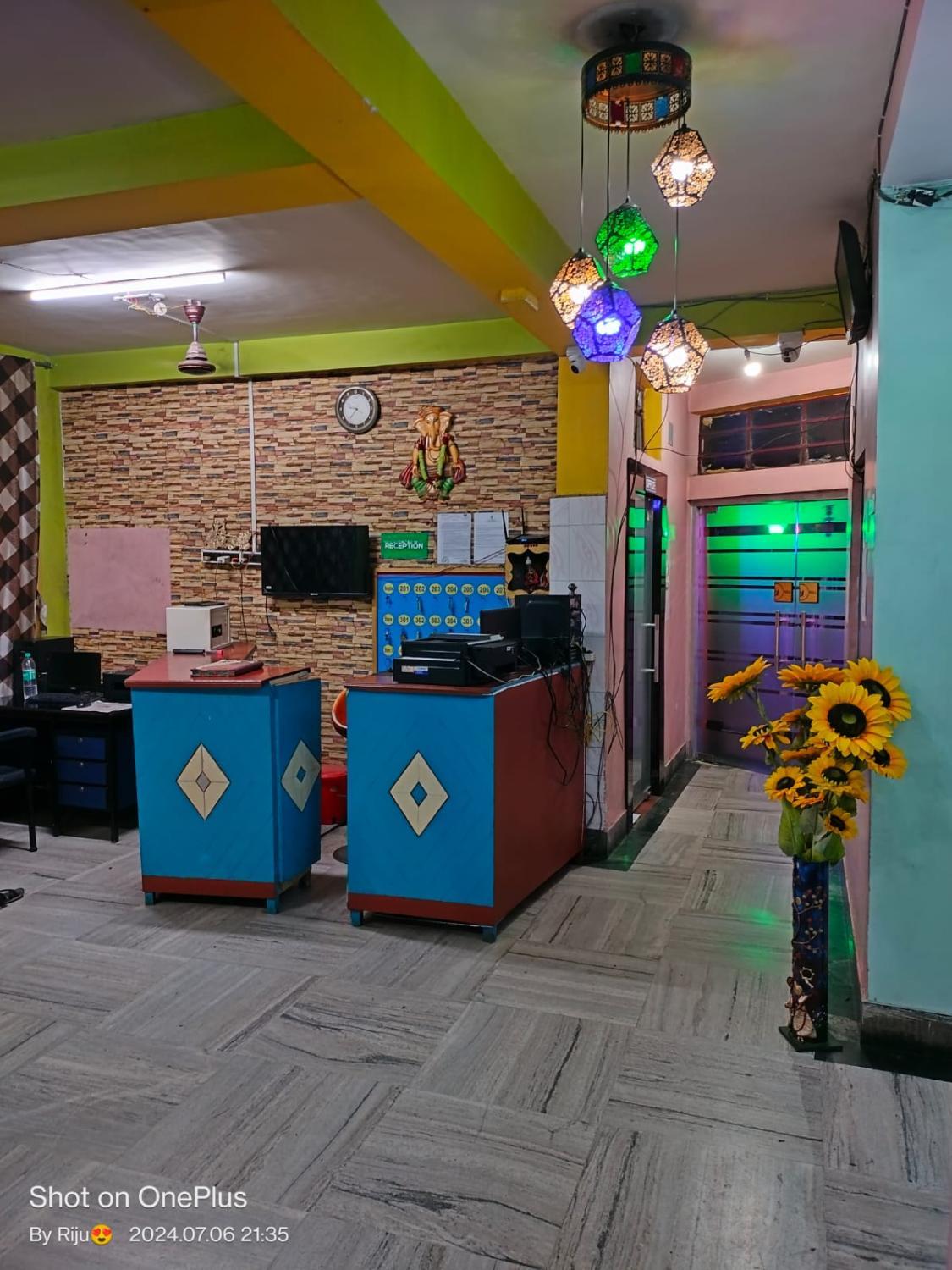 Lobby 3, Hotel Deep, Barddhaman