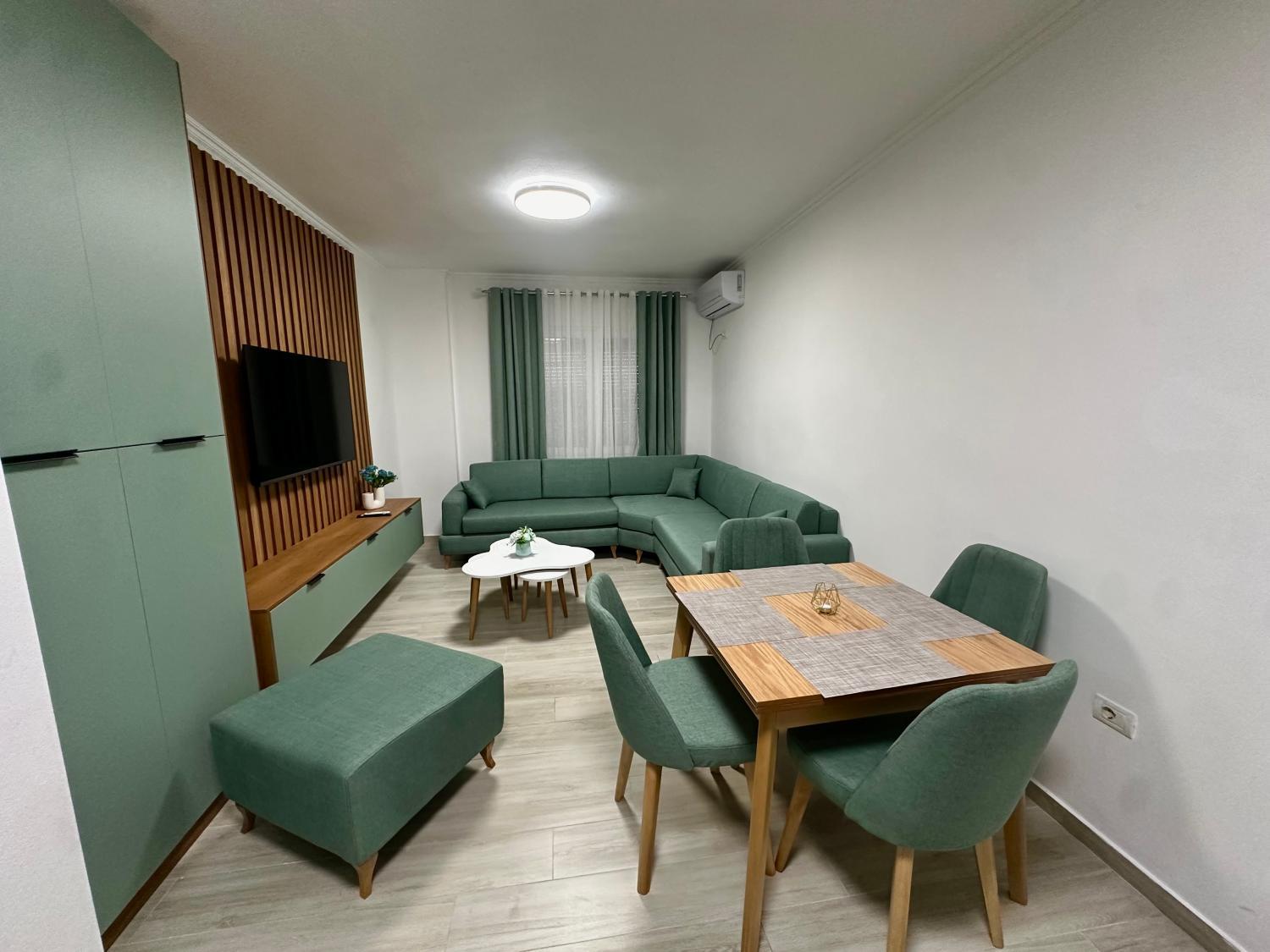 5, Aleksa BnB Rental, Durrësit
