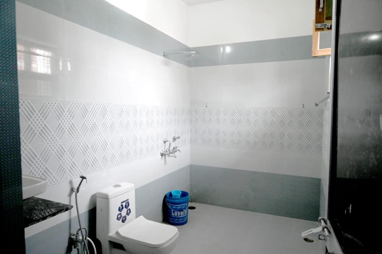 Bathroom, Narayan stay Guesthouse, Faizabad