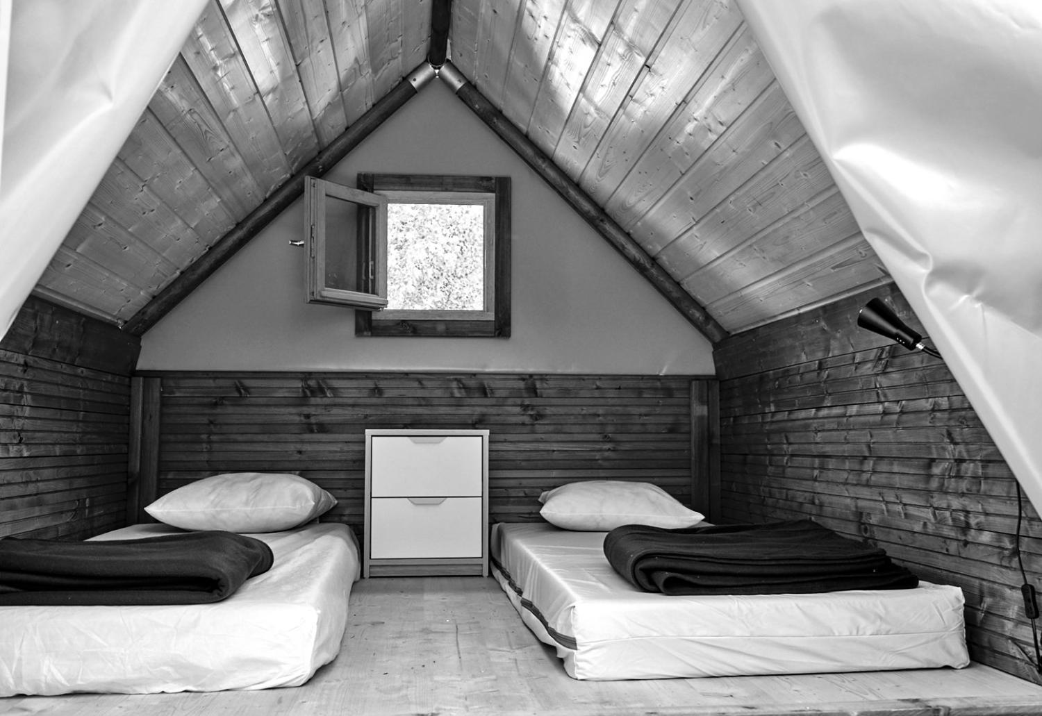 4, Camping Domaine les Genets, Ain