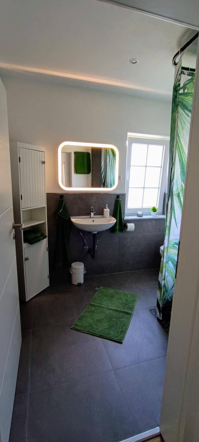 Bathroom 3, Alte Dorfschule im Recknitztal, Rostock