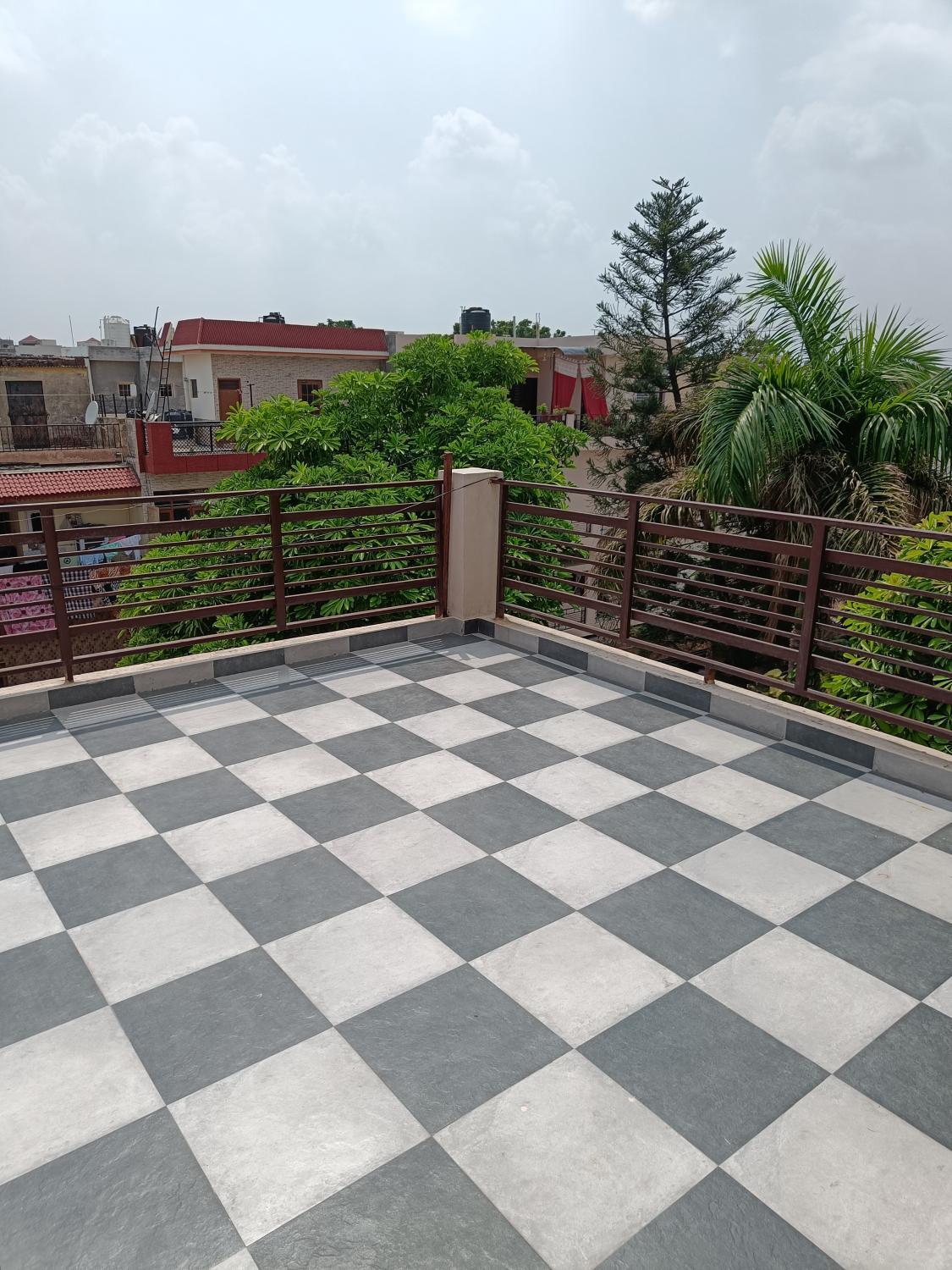 Balcony/terrace, Single Room for Single Person, Sahibzada Ajit Singh Nagar