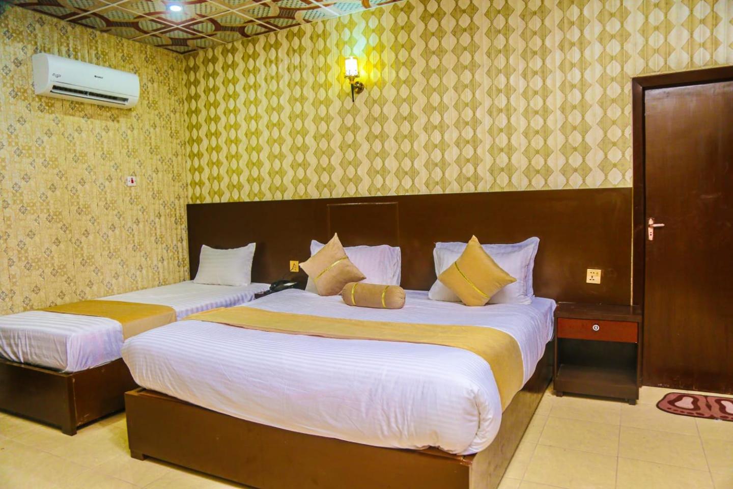 2, Hotel De classio, Lahore