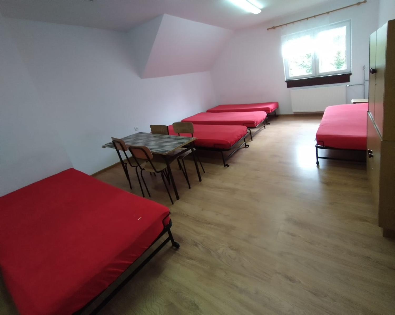 2, Szkolne Schronisko Mlodziezowe w Wetlinie, Lesko