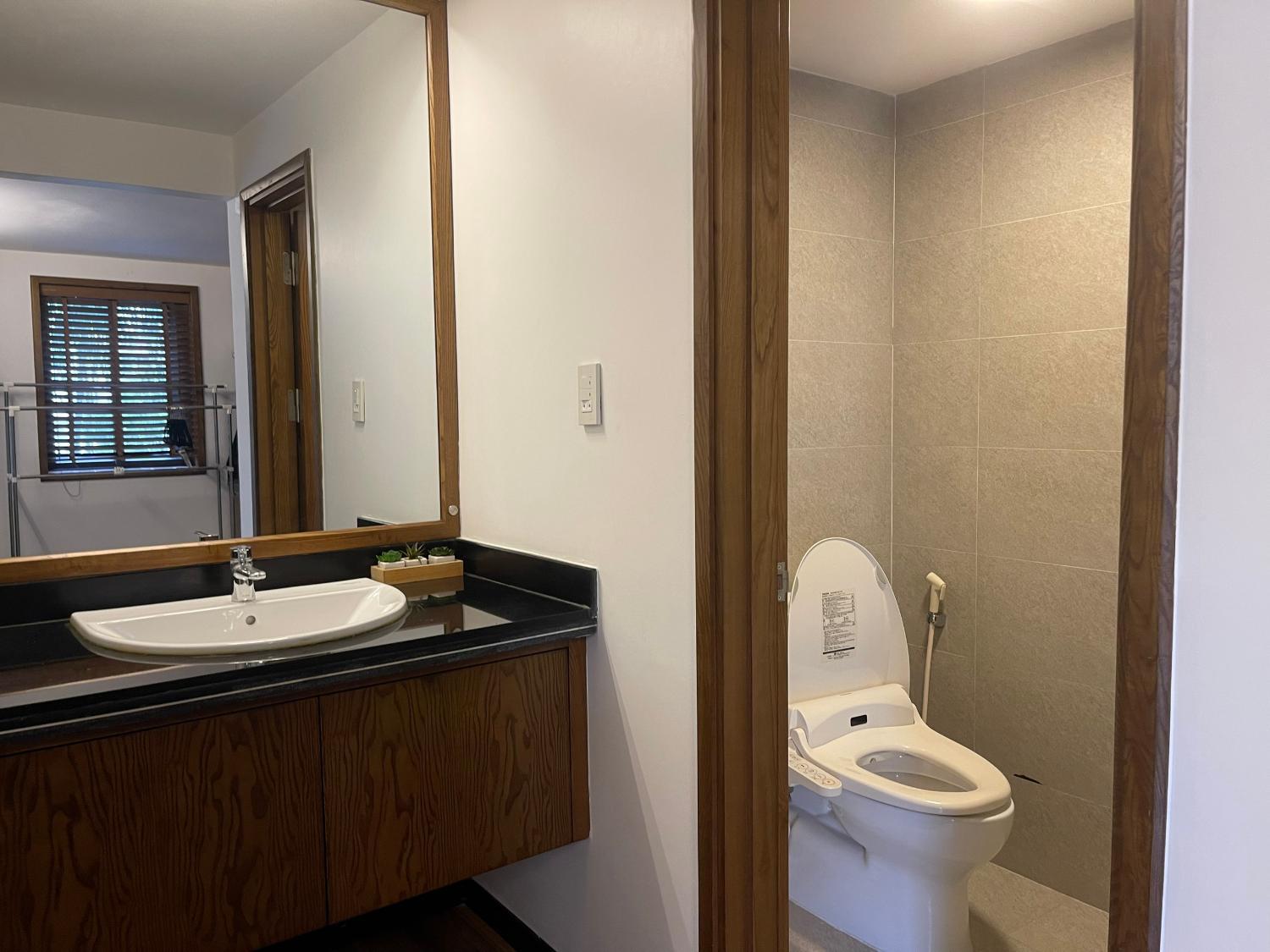 Bathroom 3, K Apartment Cau Rao 2- Can ho Nhat Ban, co be boi, Kiến Thụy