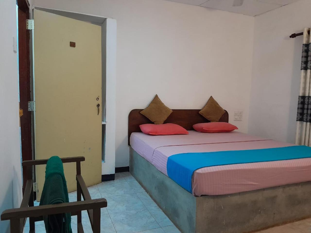 2, Leopard Den Hotel & Safari, Nochchiyagama