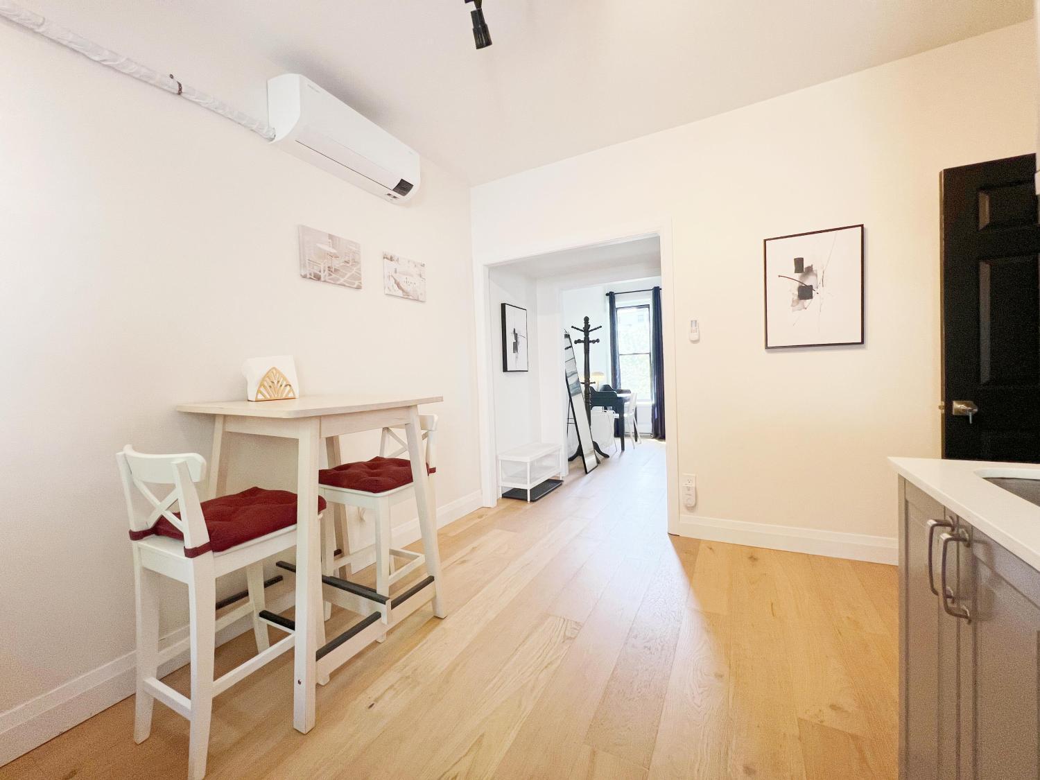 3, Vihome-22M- Cozy nice townhouse in DT Toronto near Wellesley and Jarvis, Toronto