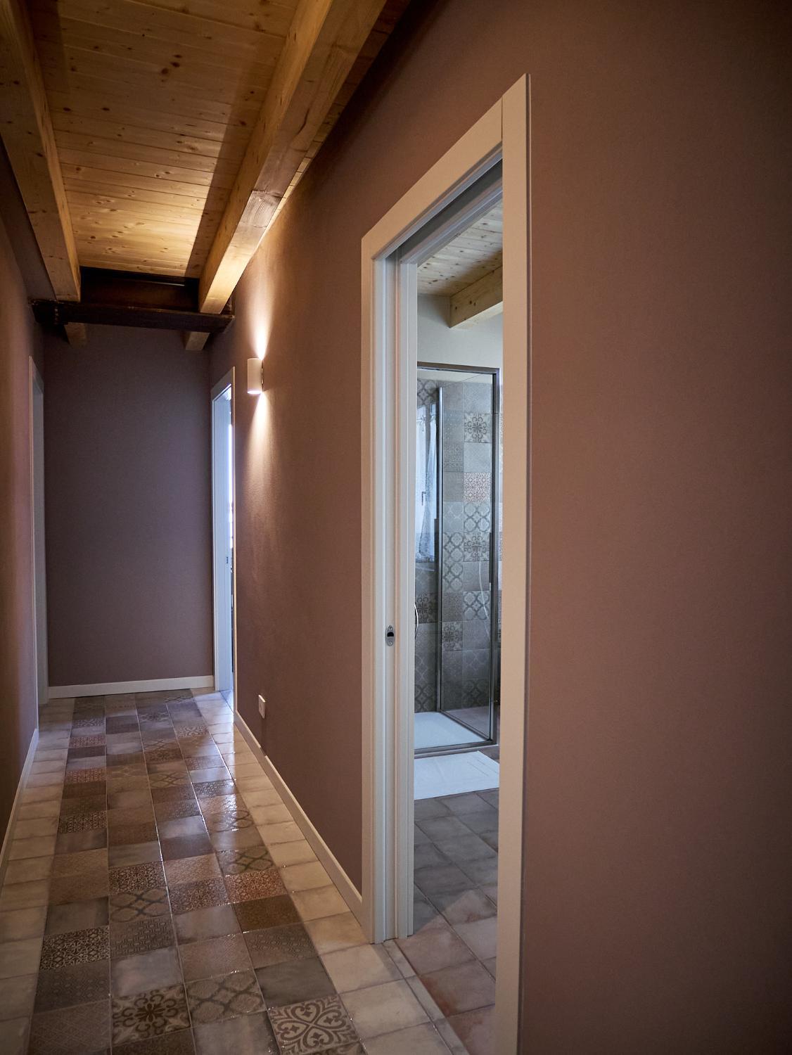 Bathroom 5, Ca' Martini Apartments, Verona