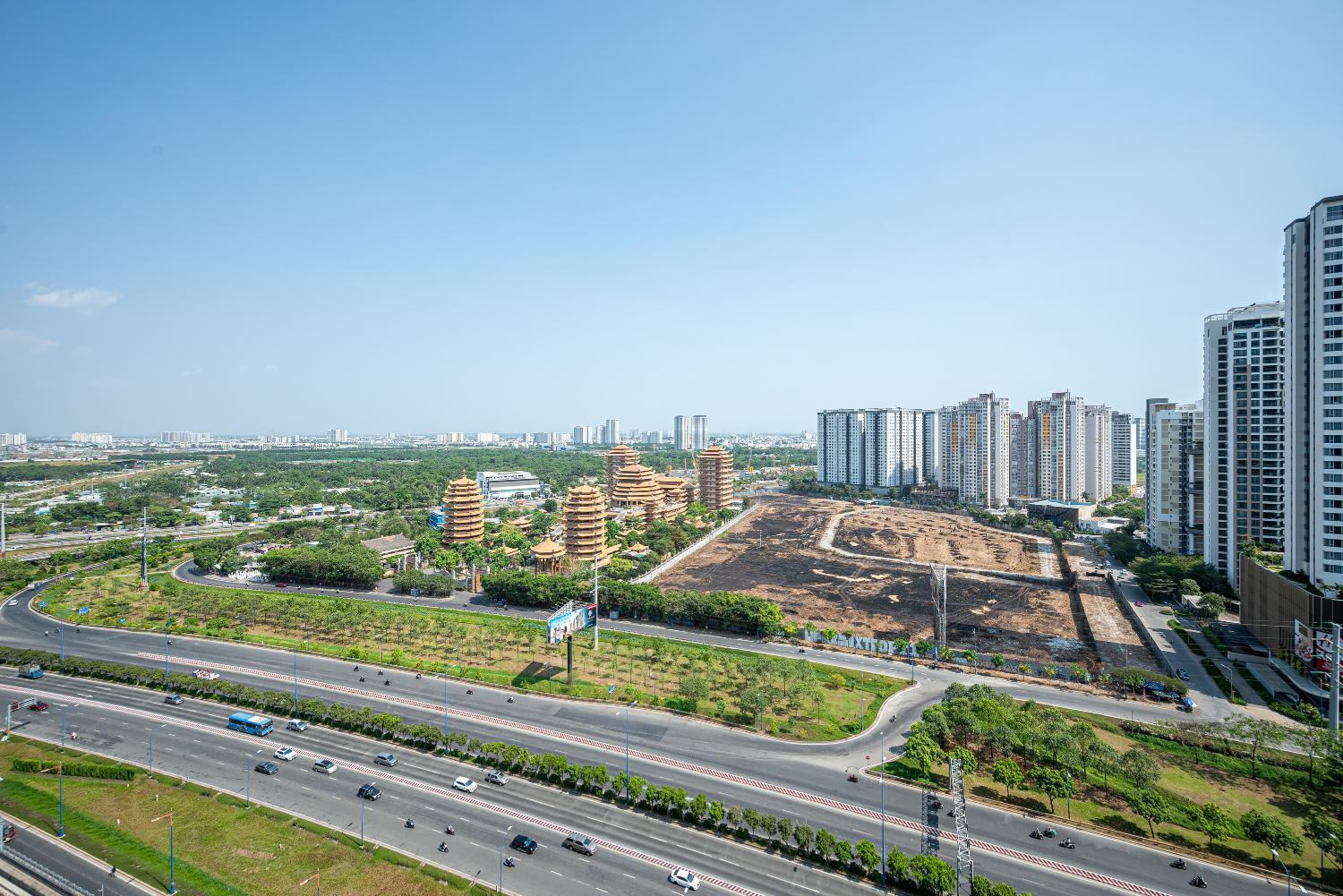 2, Luxury Condotel in LUMIERE RIVERSIDE, District 2
