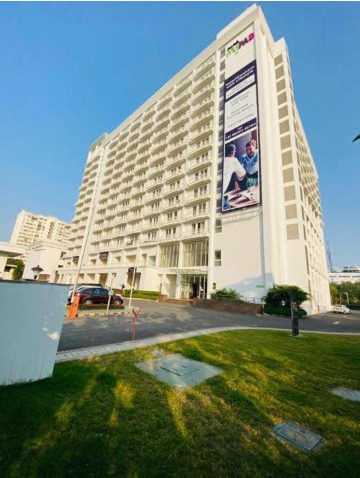 5, DLF Stay, Lucknow